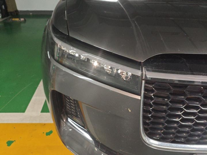Li Auto ONE 2021 EREV 6-Seater photo 7