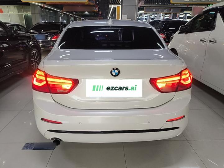 1 Series 2018 Facelift 118i Sport photo 3