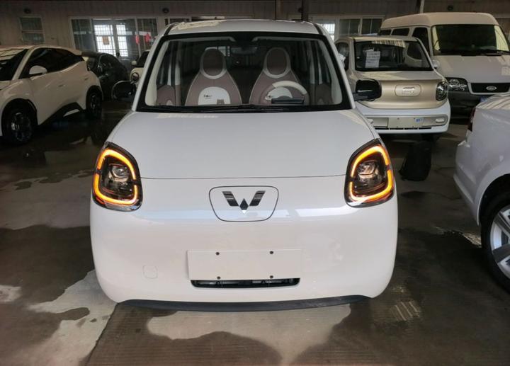 Hongguang MINIEV 2025 4th Gen 4-Door Advanced photo 2