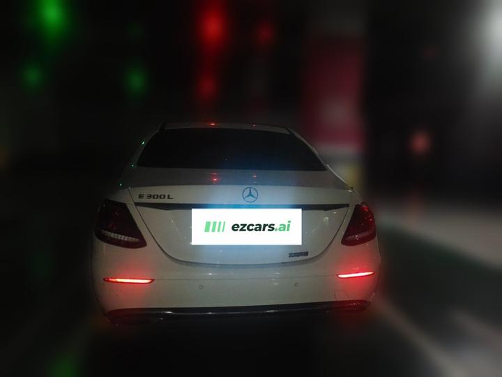 E-Class 2016 E 300 L Luxury photo 5