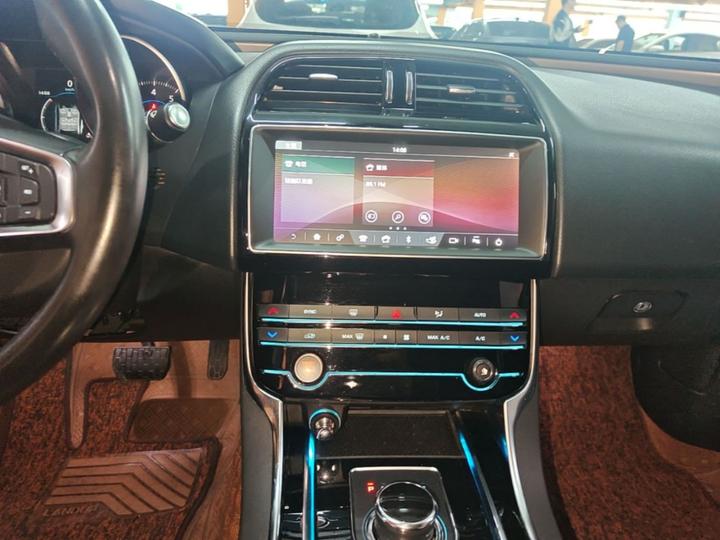XEL 2019 2.0T 200PS Luxury photo 5
