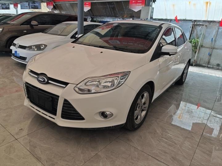 Focus 2012 Sedan 1.6L AT