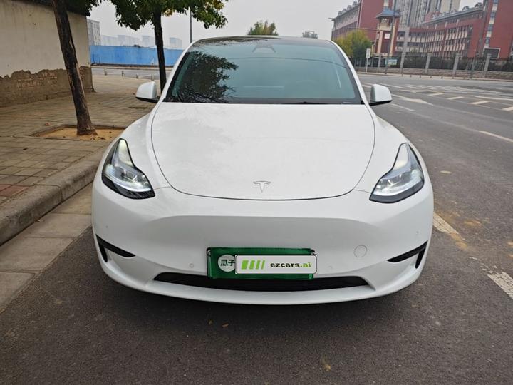 Model Y 2022 Facelift RWD photo 2