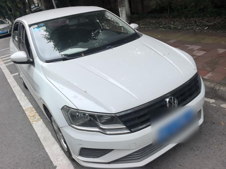 2017 1.4L MT Fashion photo 3