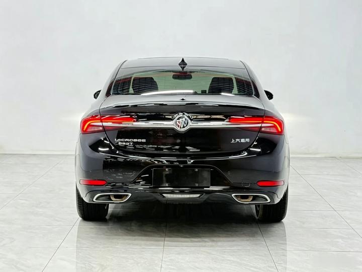 LaCrosse 2022 652T Luxury photo 3