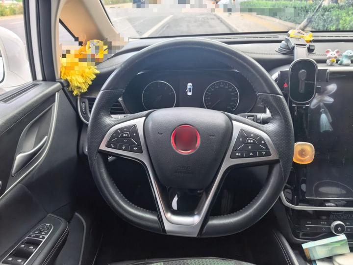 Song MAX 2017 1.5T AT Connected Premium 7-Seater photo 7