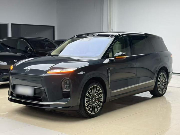 ES8 2026 6-Seater Executive Luxury