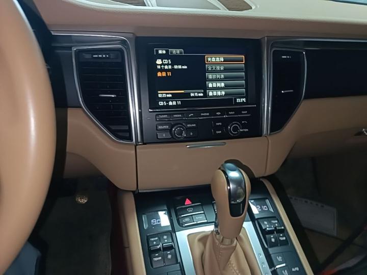 2014 Macan 2.0T photo 8