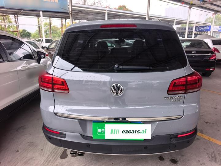 Tiguan 2016 300TSI AT RWD Luxury photo 5