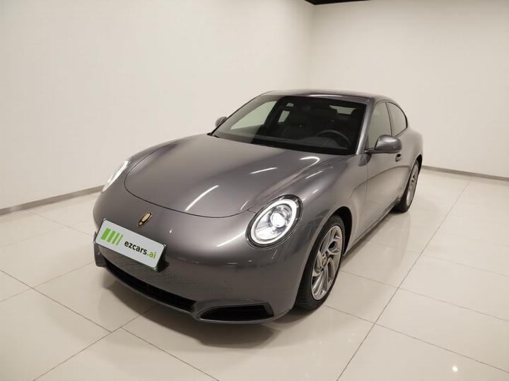 2022 555km Premium