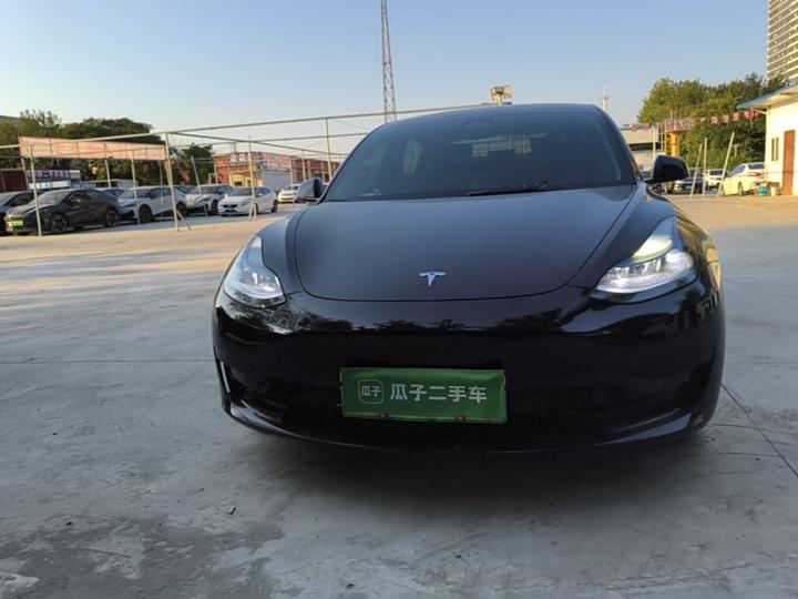 Model 3 2022 RWD photo 2