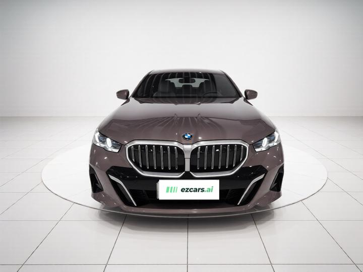 i5 2024 eDrive 35L M Sport Package photo 2