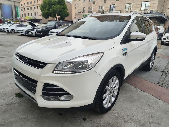 Kuga 2015 1.5L GTDi RWD