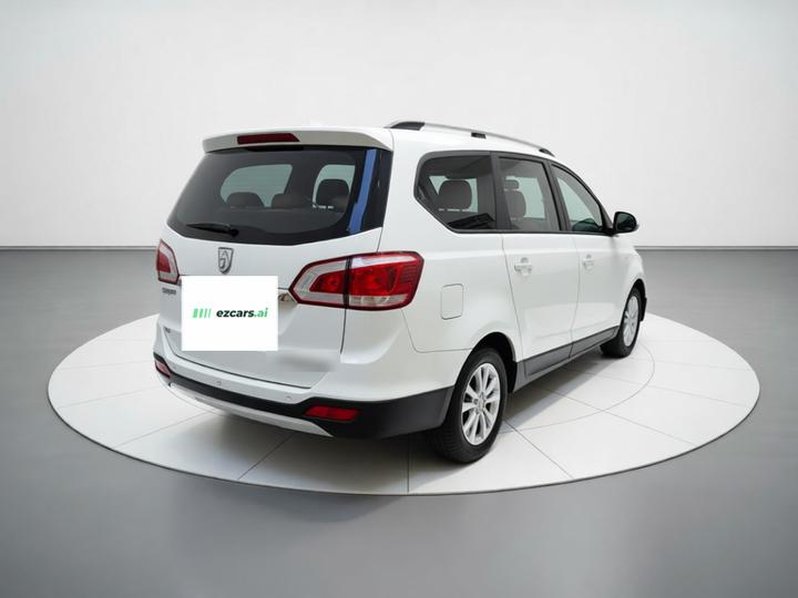 730 2014 1.8L MT Comfort 7-Seater photo 6