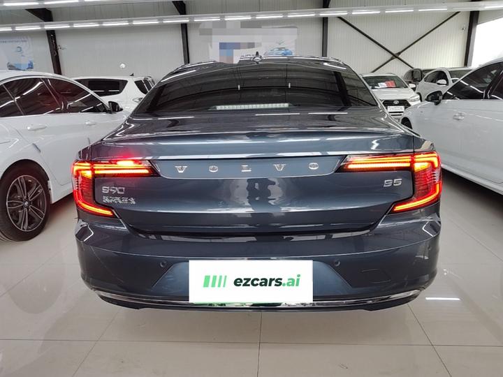 S90 2023 B5 Luxury photo 3