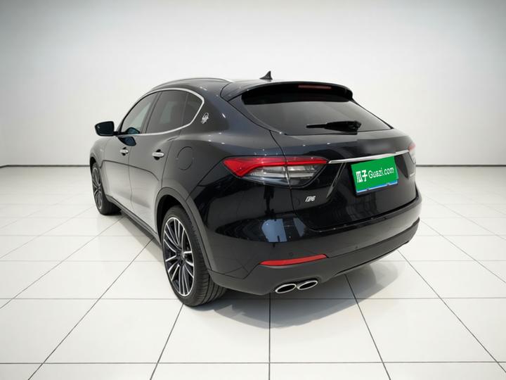 Levante 2021 3.0T Standard photo 4