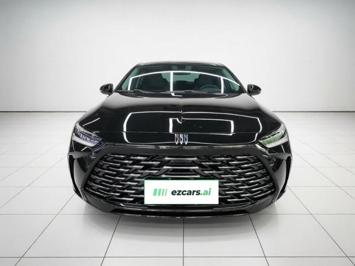 Regal 2024 Facelift 25T photo 2