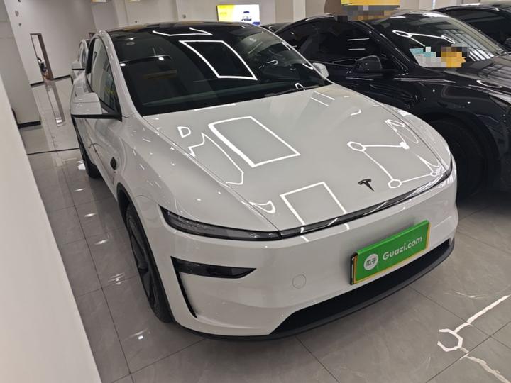 Model Y 2026 RWD photo 3