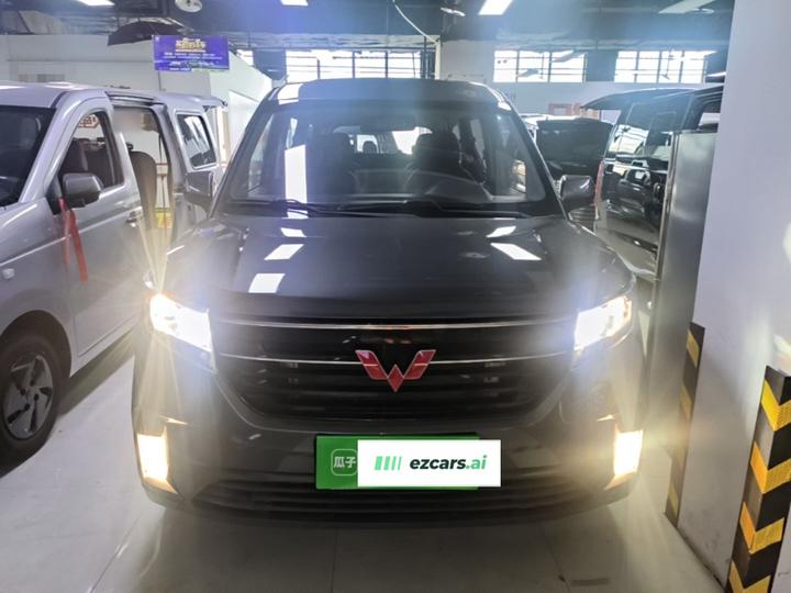 Wuling 2021 1.5T MT Luxury photo 2