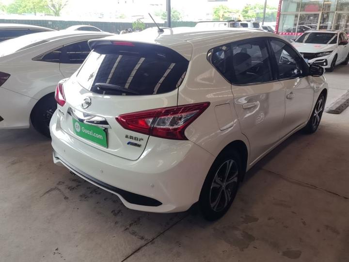 Tiida 2016 1.6L CVT photo 6
