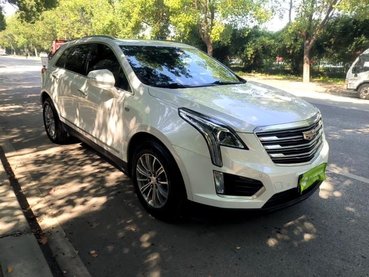 XT5 2018 25T Luxury photo 3