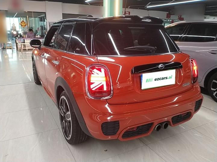 2018 2.0T COOPER S 5-Door photo 4