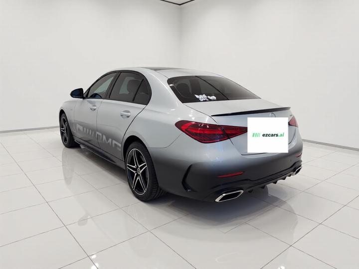 C-Class 2025 C 260 L Sport photo 4