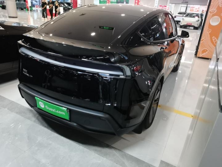 Model Y 2025 Facelift Long Range AWD photo 6