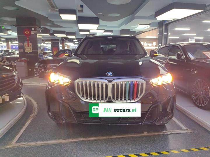 X5 2023 xDrive 30Li Exclusive M M Sport Night Package photo 2