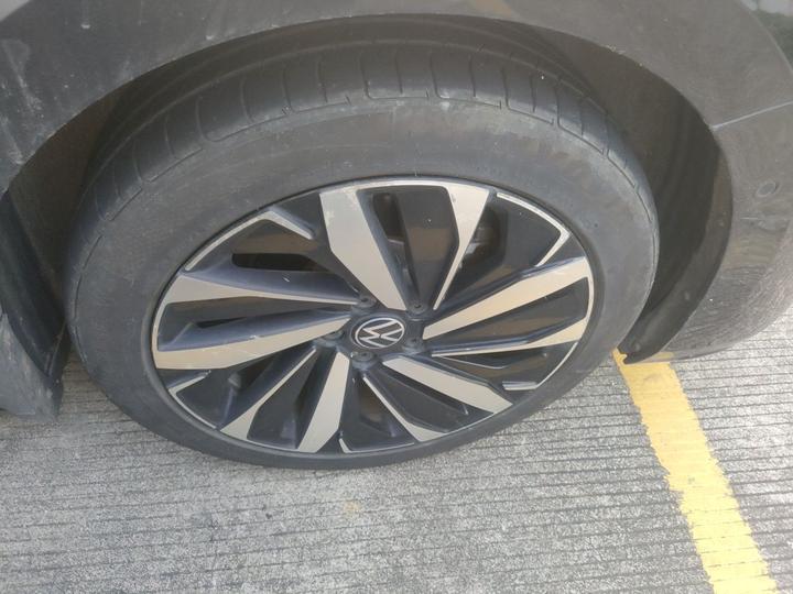 Passat 2022 330TSI Luxury photo 8