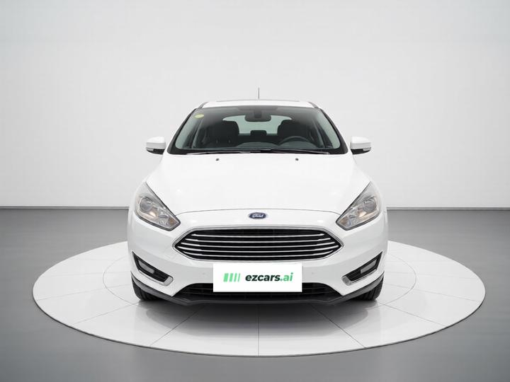 Focus 2017 Sedan 1.6L AT Fashion photo 2