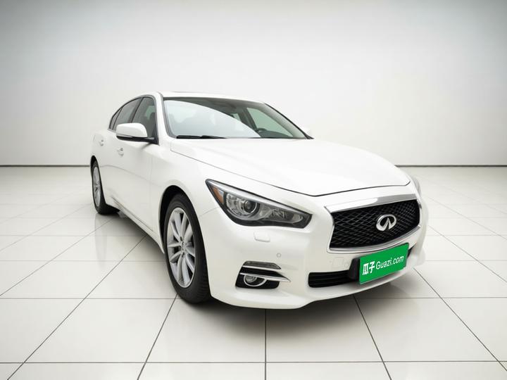 Q50 2014 3.7L Comfort photo 3