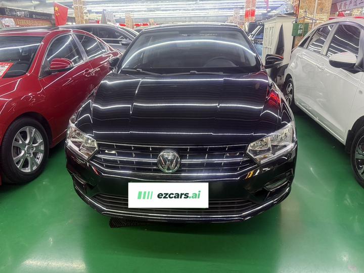Bora 2016 1.6L AT Comfort photo 2