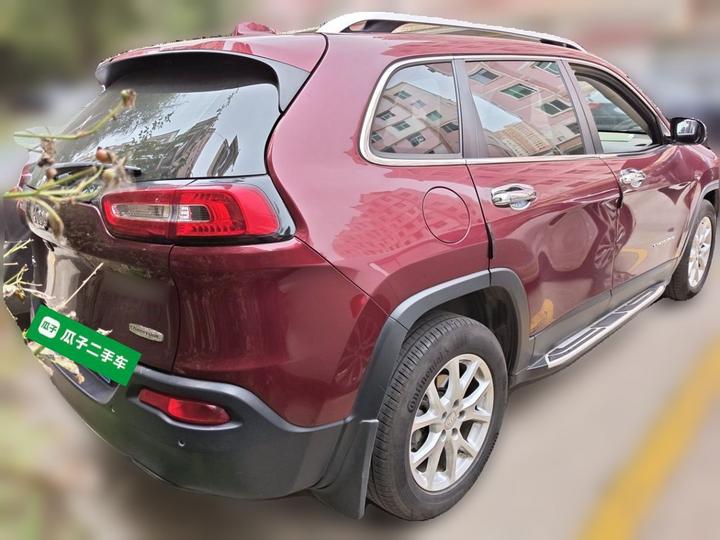Cherokee 2016 2.0L photo 4