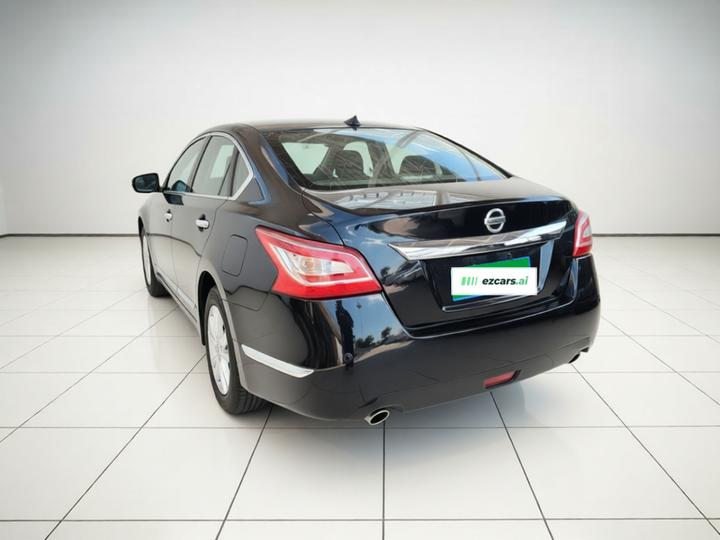 Teana 2013 2.5L XL Leading photo 4