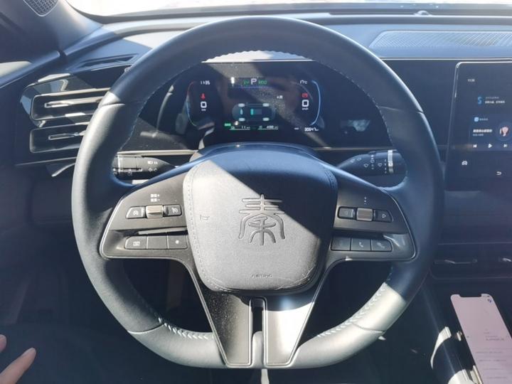 Qin L 2024 DM-i 80KM Leading photo 6
