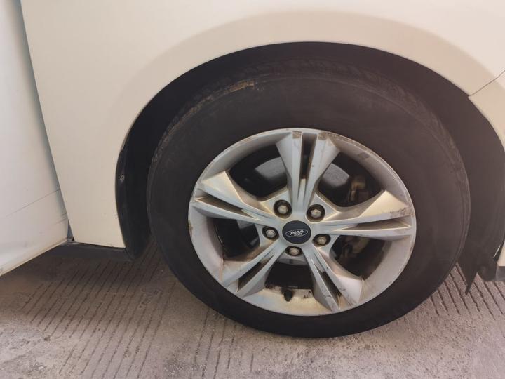 Focus 2012 Hatchback 1.6L AT photo 8