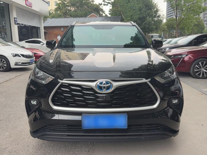 Highlander 2022 Hybrid 2.5L RWD Elite 5-Seater photo 2