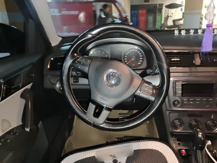 2014 1.6L AT photo 7