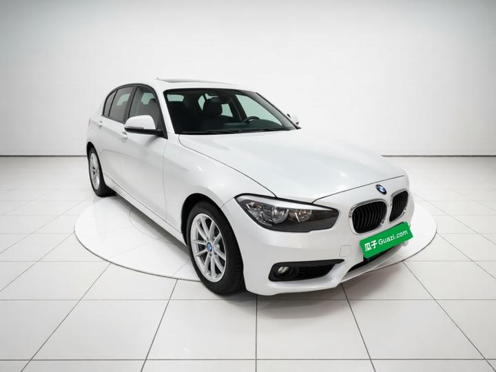 1 Series Imported 2016 118i Leading photo 3