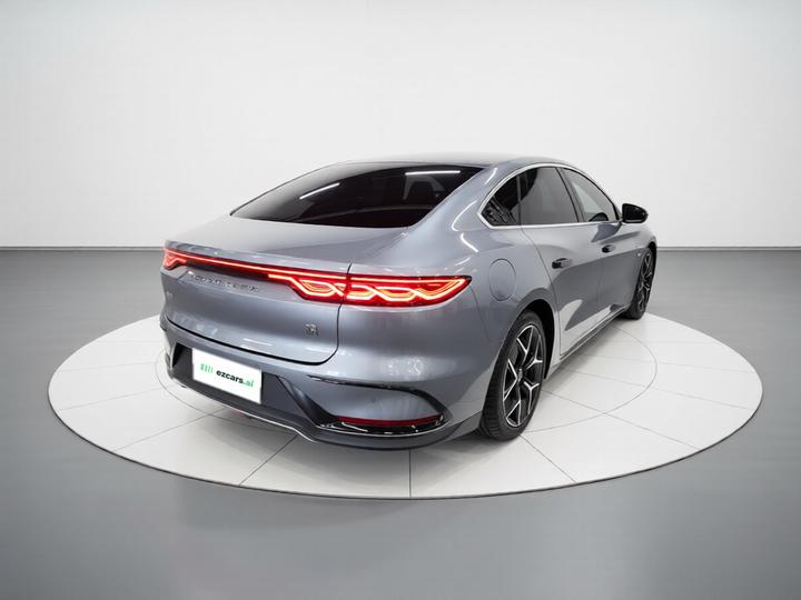 Han 2022 EV Founder 715KM FWD Flagship photo 4