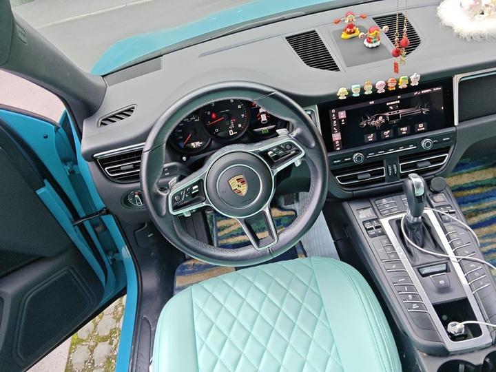 2020 Macan 2.0T photo 7