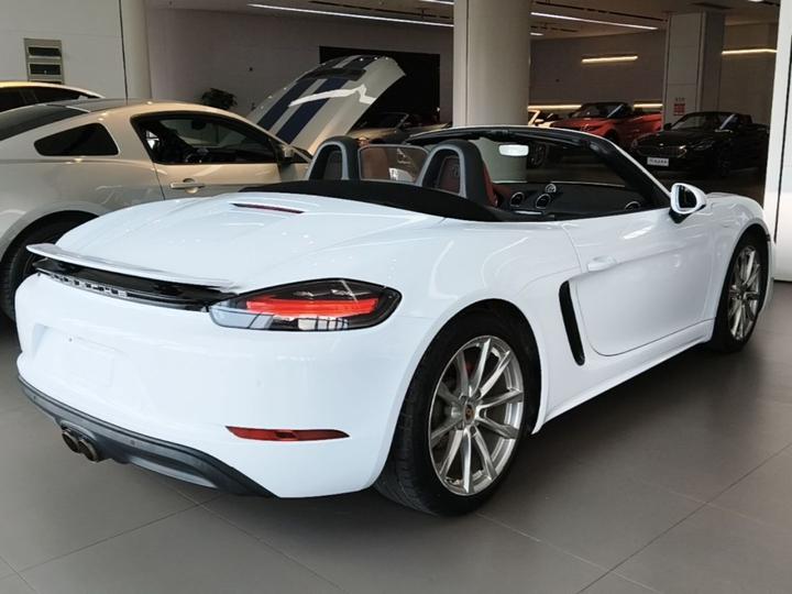 718 2016 Boxster 2.0T photo 4