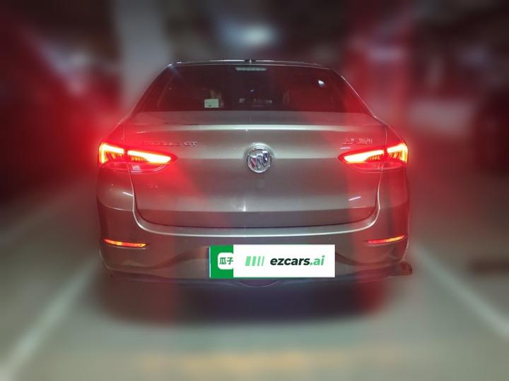 Excelle 2019 15T DCT Elite China VI photo 3