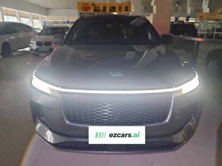 Li Auto ONE 2021 EREV 6-Seater photo 2