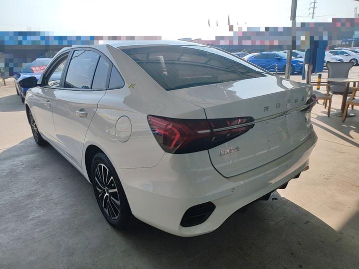 i5 2021 1.5L MT Platinum photo 4
