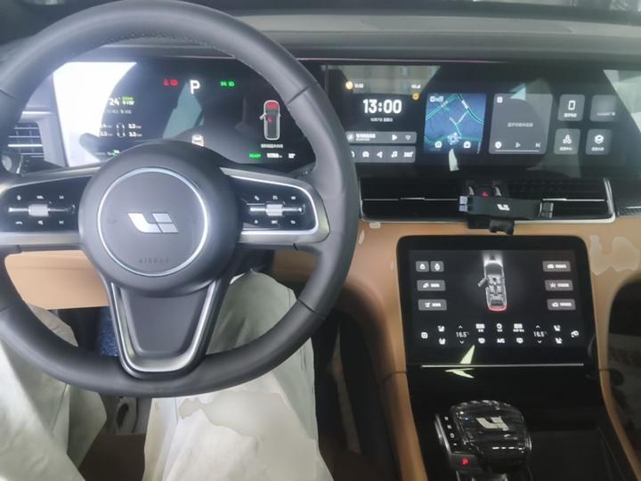 Li Auto ONE 2021 EREV 6-Seater photo 5