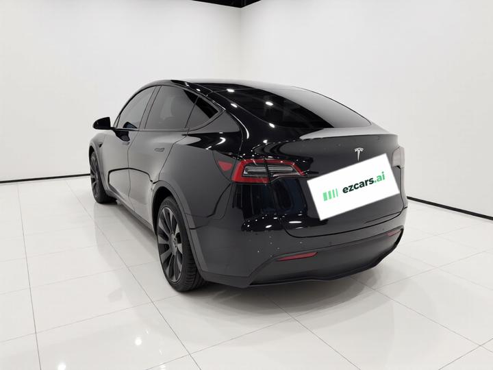Model Y 2021 Standard Range RWD photo 4