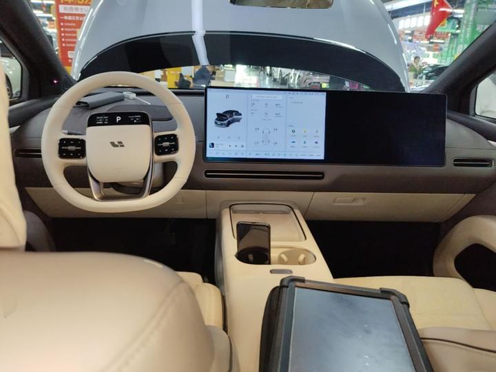 Li Auto i6 2025 AWD Standard photo 5