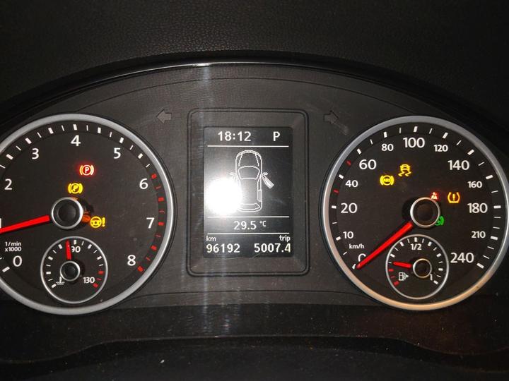 Tiguan 2016 300TSI AT RWD photo 6